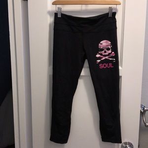 Lululemon run inspire crops all black w SoulCycle